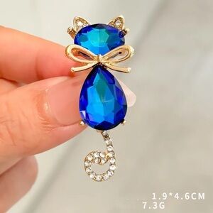 NEW Sapphire Blue Cat Brooch with Gold Details